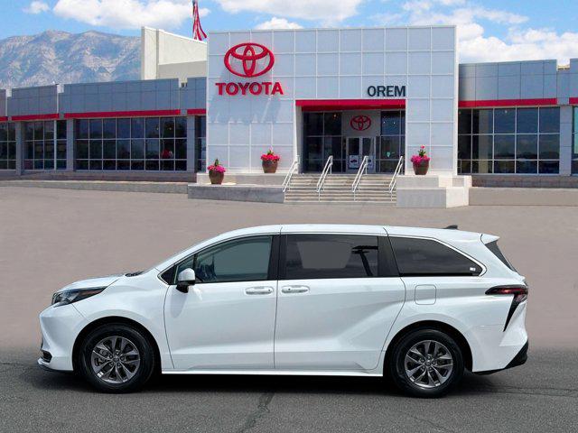 2024 Toyota Sienna LE