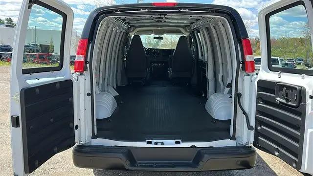 2026 GMC Savana Cargo 3500 Extended Wheelbase, Work Van, RWD