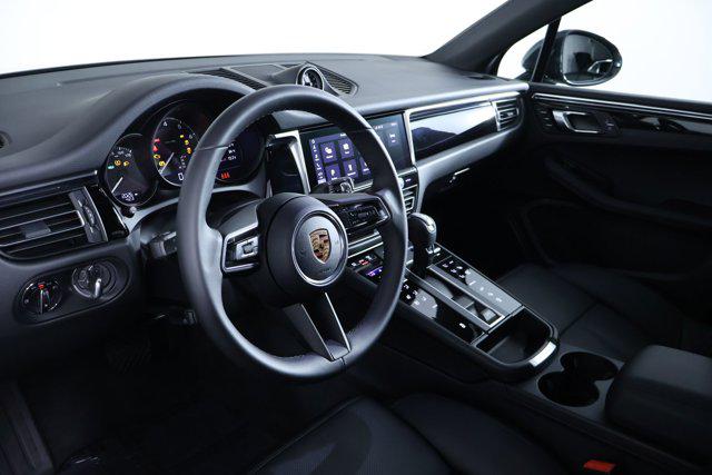2026 Porsche Macan 4DR AWD