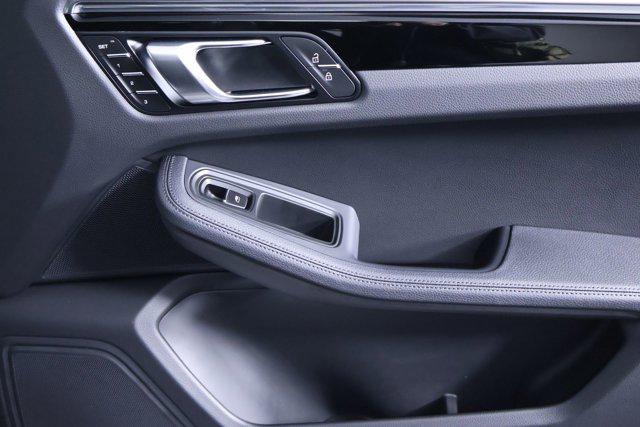 2026 Porsche Macan 4DR AWD
