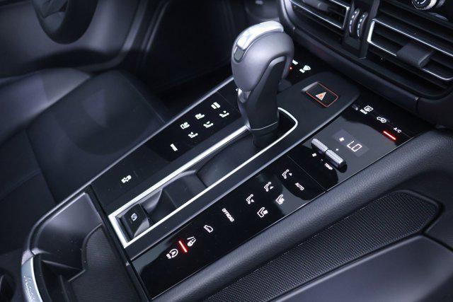 2026 Porsche Macan 4DR AWD