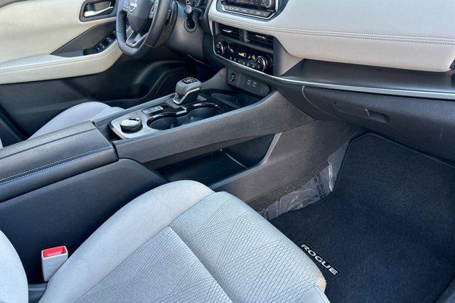2025 Nissan Rogue SV Intelligent AWD