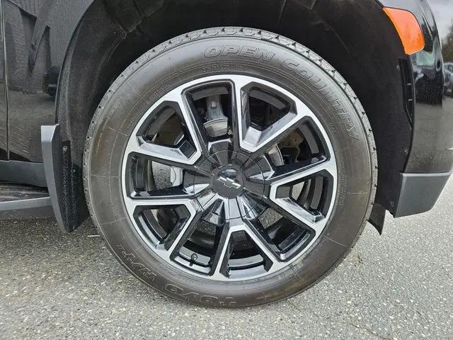 2022 Chevrolet Suburban RST