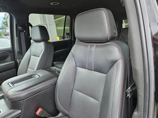2022 Chevrolet Suburban RST
