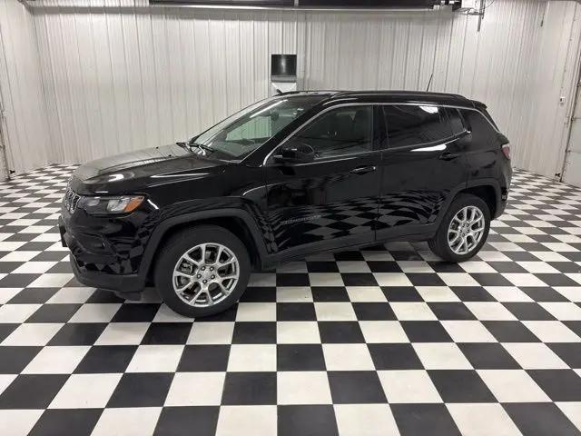 2024 Jeep Compass Latitude Lux FWD for sale in Rochester, MN