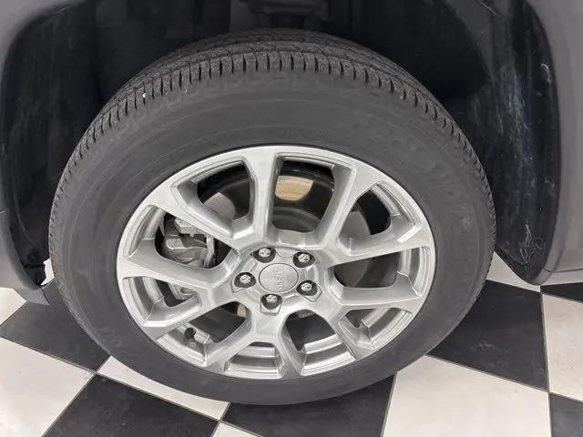 2024 Jeep Compass Latitude Lux FWD