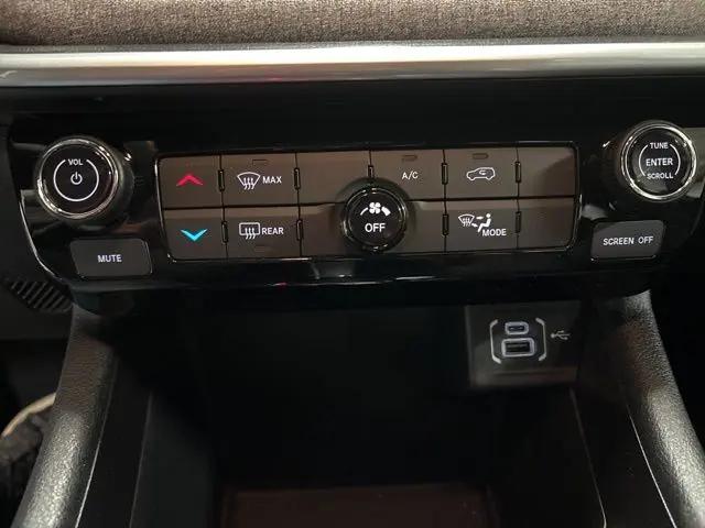2024 Jeep Compass Latitude Lux FWD