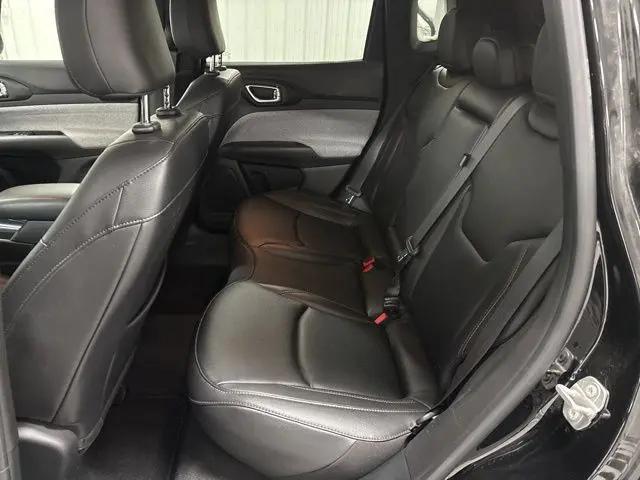 2024 Jeep Compass Latitude Lux FWD