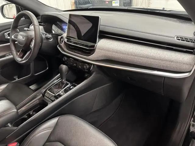 2024 Jeep Compass Latitude Lux FWD