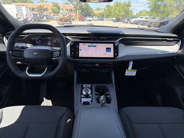 2026 Jeep Cherokee Laredo 4x4