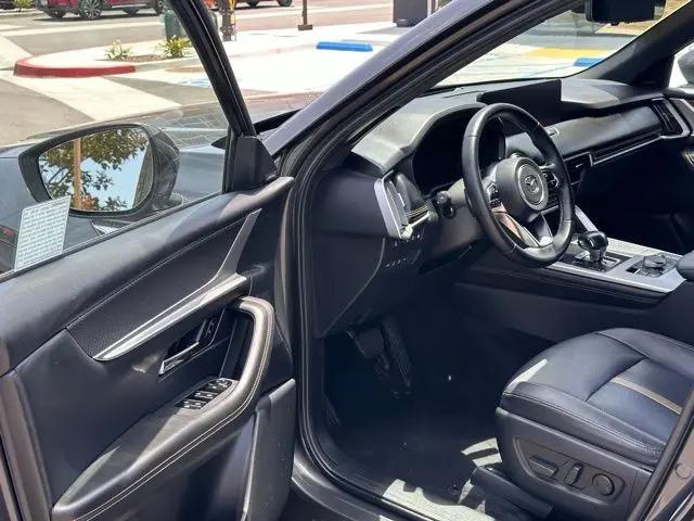 2024 Mazda X-90 Premium Plus