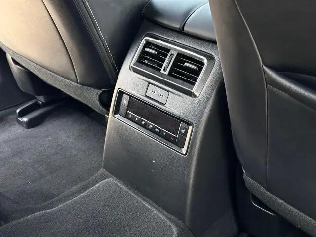 2024 Mazda X-90 Premium Plus