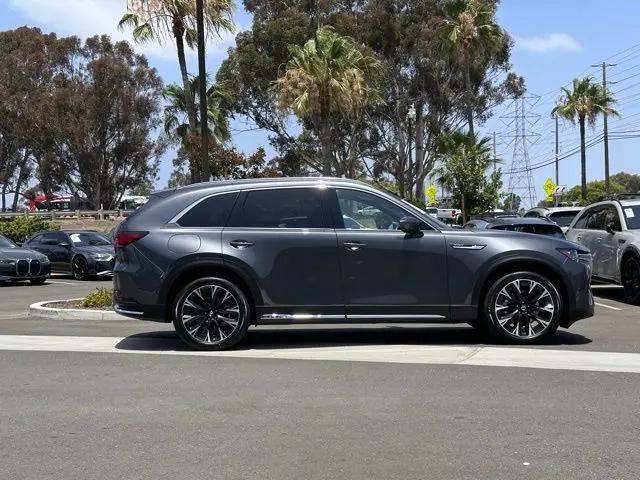 2024 Mazda X-90 Premium Plus