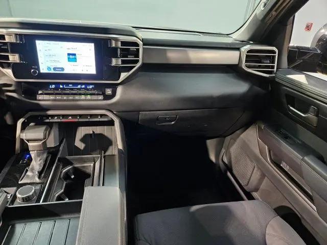 2025 Toyota Sequoia SR5