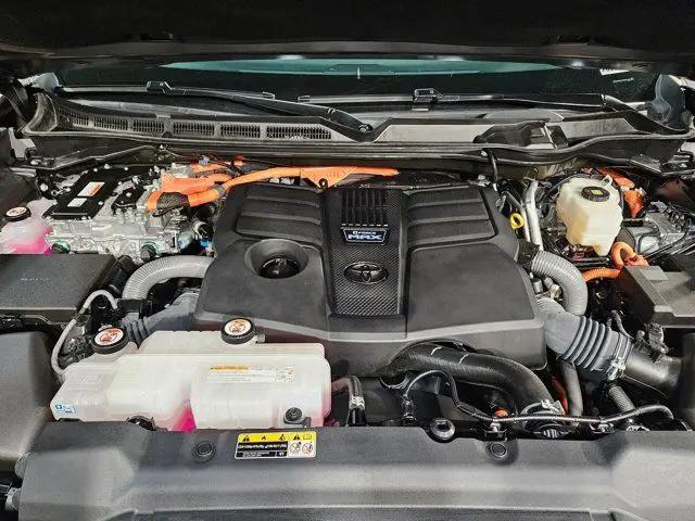 2025 Toyota Sequoia SR5