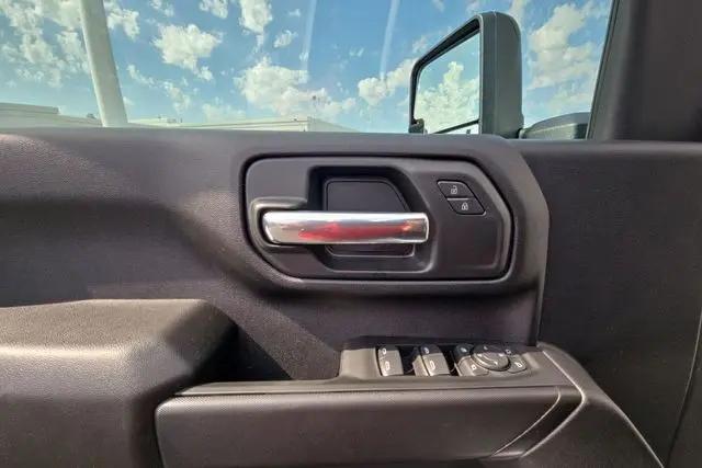 2026 GMC Sierra 2500HD Crew Cab, Long Bed, Pro, 4WD