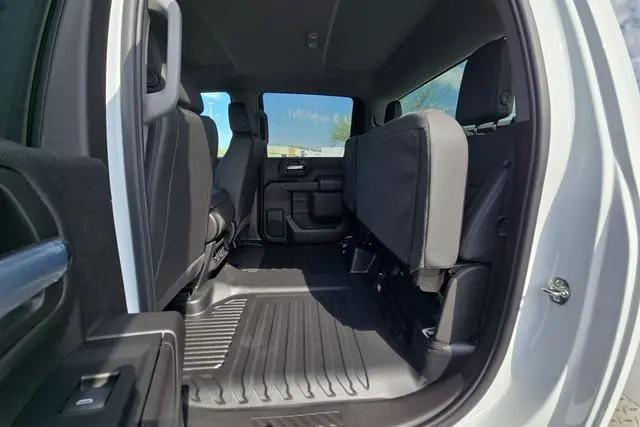 2026 GMC Sierra 2500HD Crew Cab, Long Bed, Pro, 4WD