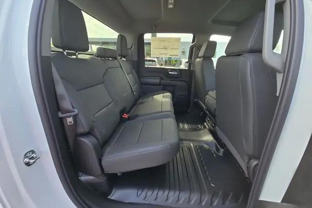 2026 GMC Sierra 2500HD Crew Cab, Long Bed, Pro, 4WD