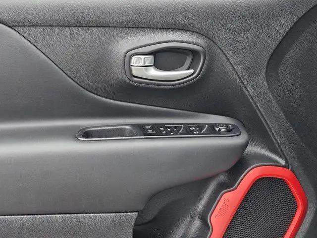 2023 Jeep Renegade Trailhawk 4x4
