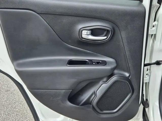 2023 Jeep Renegade Trailhawk 4x4