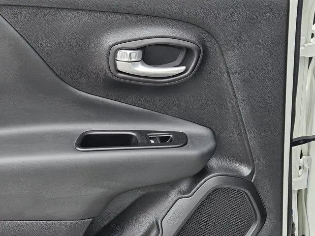 2023 Jeep Renegade Trailhawk 4x4