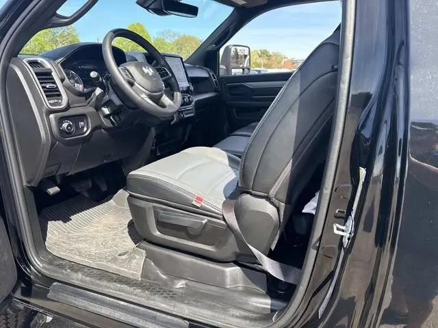 2024 Ram 3500 Tradesman Regular Cab 4x4 8' Box