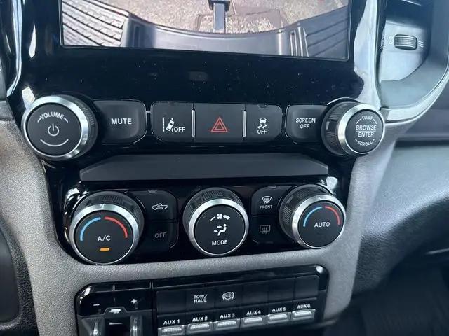 2024 Ram 3500 Tradesman Regular Cab 4x4 8' Box