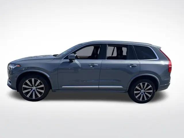 2023 Volvo XC90 B5 Plus