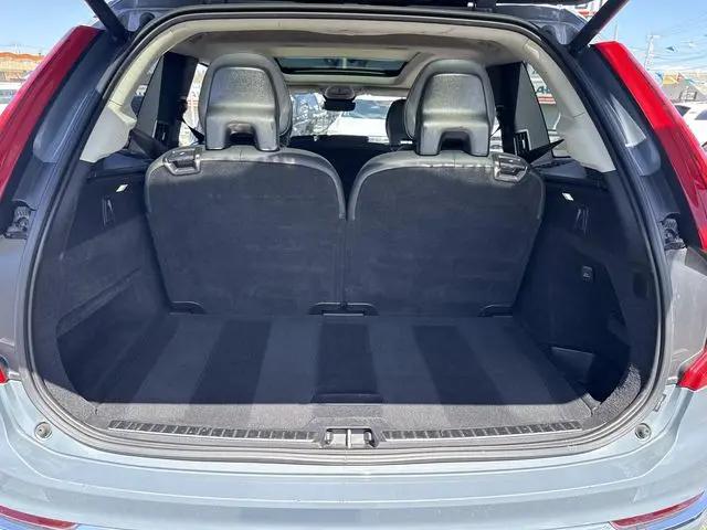 2023 Volvo XC90 B5 Plus