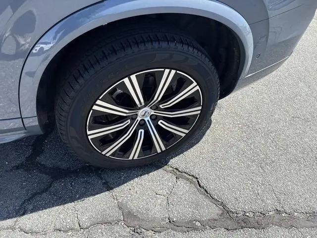2023 Volvo XC90 B5 Plus