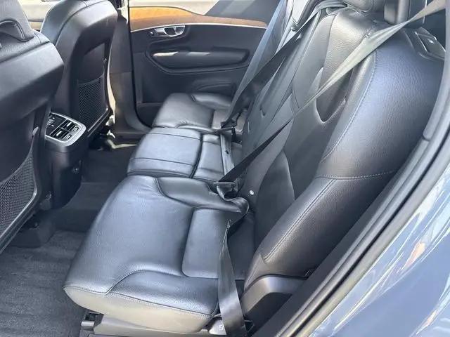 2023 Volvo XC90 B5 Plus