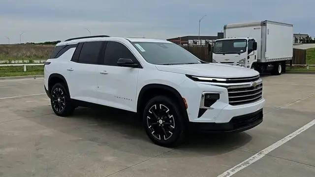 2026 Chevrolet Traverse AWD LT