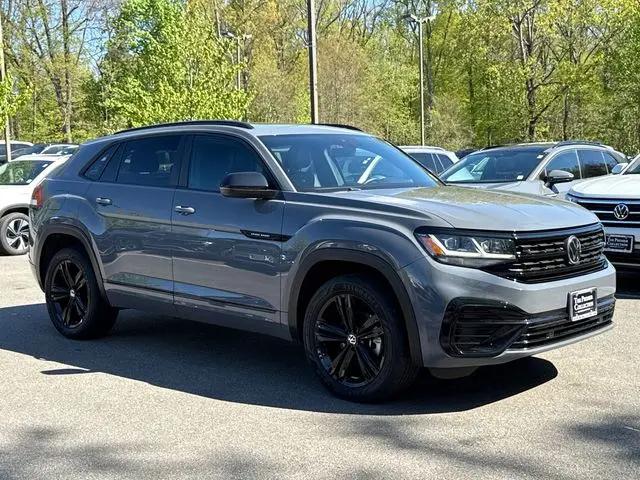 2023 Volkswagen Atlas Cross Sport 3.6L V6 SEL R-Line Black