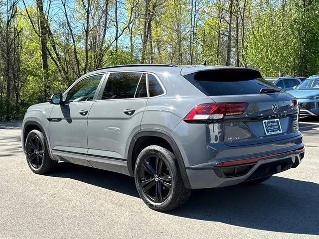2023 Volkswagen Atlas Cross Sport 3.6L V6 SEL R-Line Black