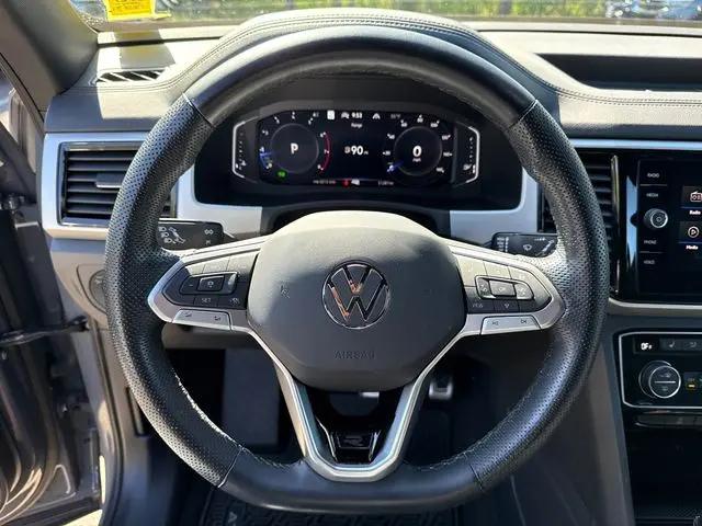 2023 Volkswagen Atlas Cross Sport 3.6L V6 SEL R-Line Black
