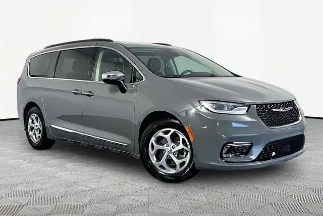 2023 Chrysler Pacifica Limited for sale in Olive Branch, MS