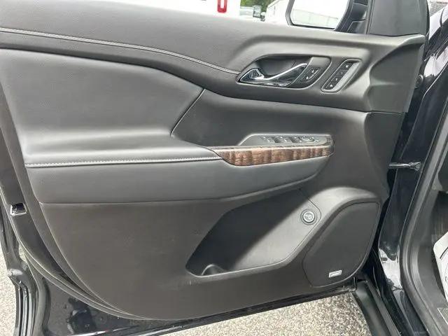 2023 GMC Acadia AWD Denali