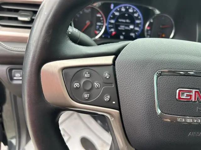 2023 GMC Acadia AWD Denali