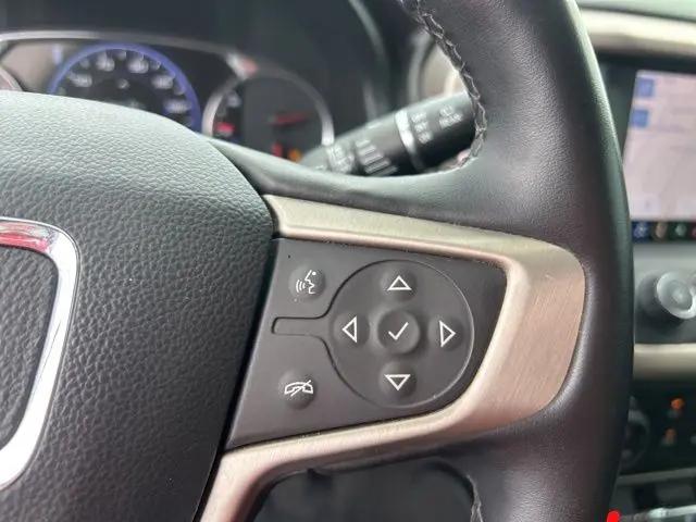 2023 GMC Acadia AWD Denali