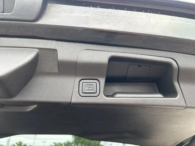 2023 GMC Acadia AWD Denali