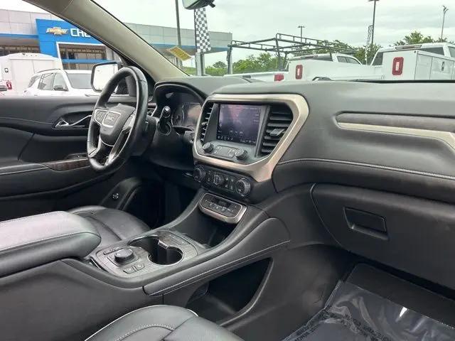 2023 GMC Acadia AWD Denali