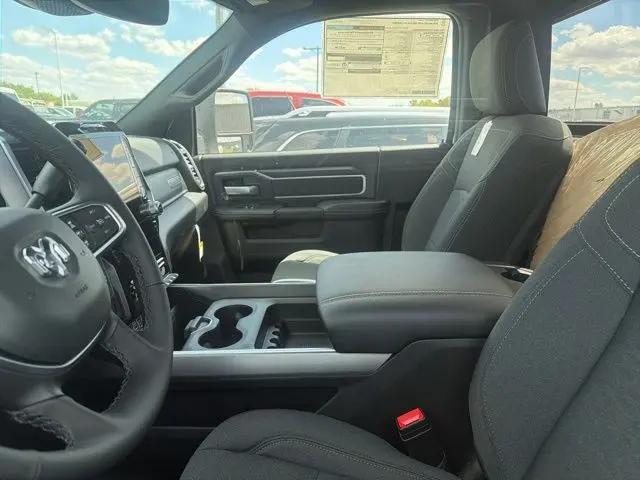 2026 Ram 3500 Big Horn Regular Cab 4x4 8' Box