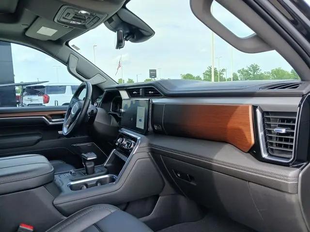 2023 GMC Sierra 1500 4WD Crew Cab Short Box Denali