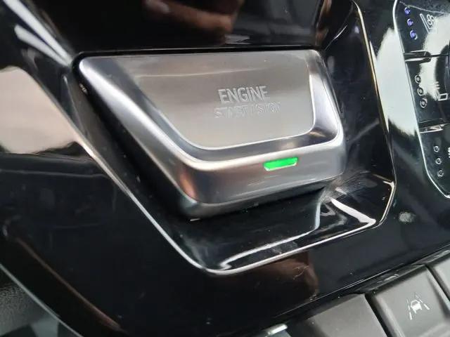 2023 GMC Sierra 1500 4WD Crew Cab Short Box Denali