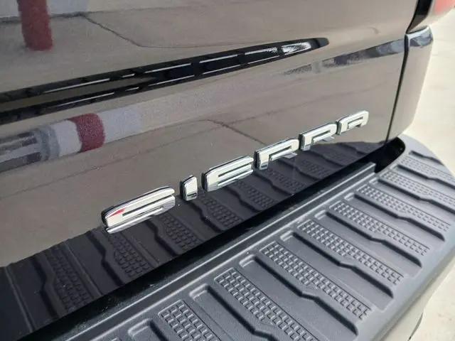 2023 GMC Sierra 1500 4WD Crew Cab Short Box Denali
