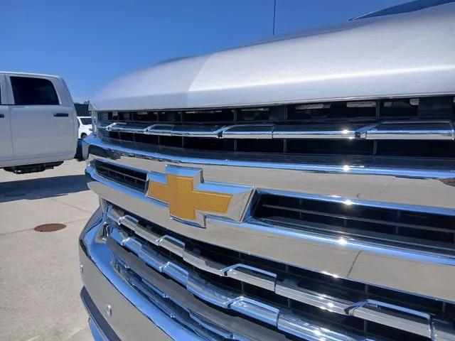 2020 Chevrolet Silverado 1500 4WD Crew Cab Short Bed LTZ