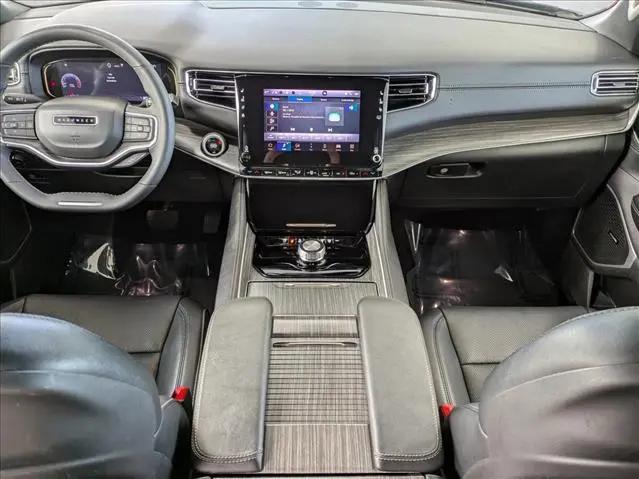 2024 Jeep Wagoneer Series II 4x2