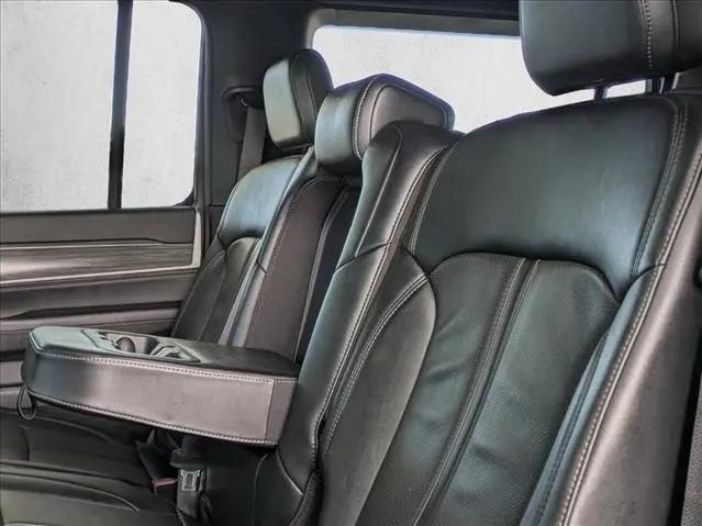 2024 Jeep Wagoneer Series II 4x2