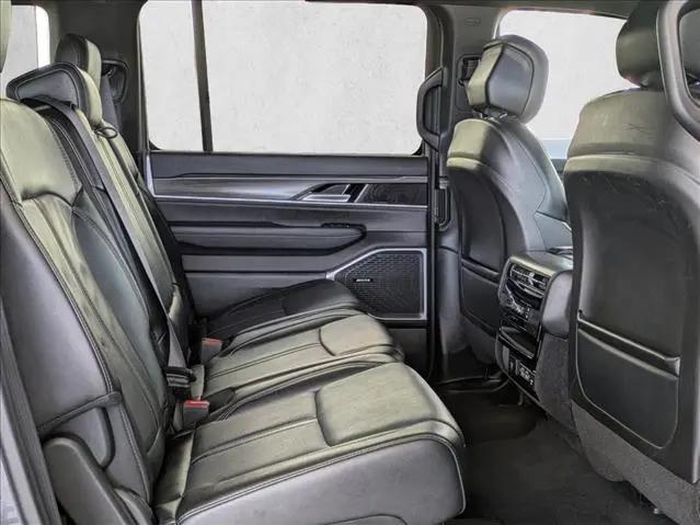 2024 Jeep Wagoneer Series II 4x2