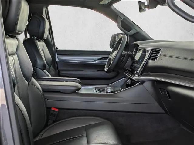 2024 Jeep Wagoneer Series II 4x2